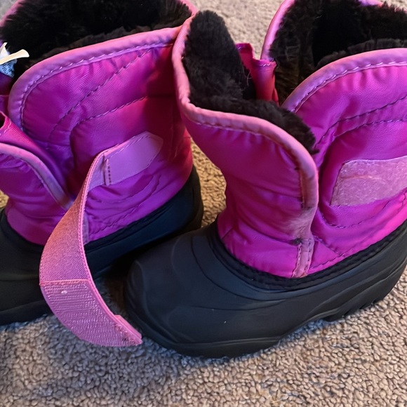 Toddler snow boots - Picture 2 of 3